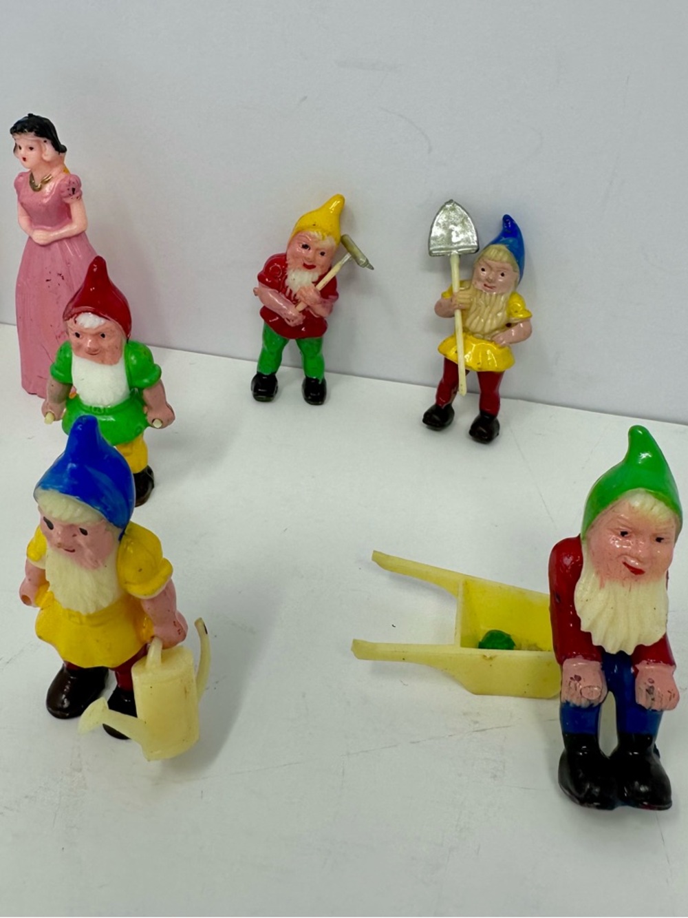 Vintage Cake Topper Snow‎ White and  the Seven Dwarfs Set Figures A0 - Picture 3 of 4